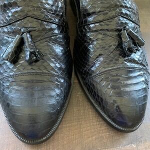 Giorgio Brutini Mens 11M Black Genuine Snake Skin‎ Leather Tassel Loafers